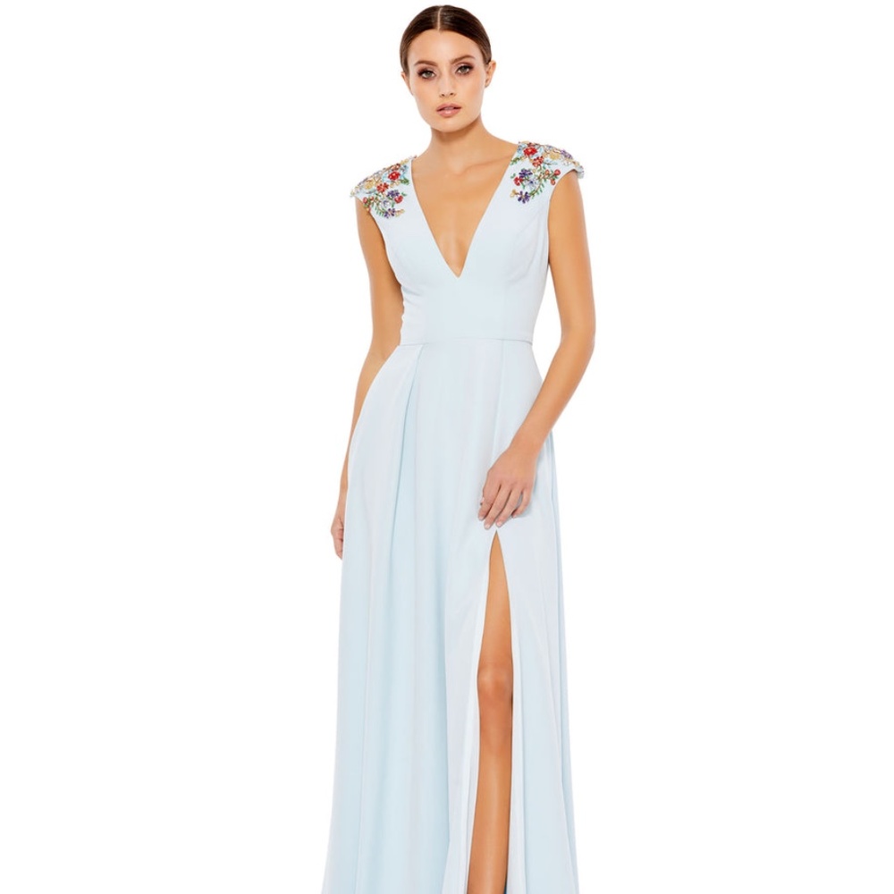 NWT Ieena for Mac Duggal Plunge Neck Empire Waist Beaded Shoulder Blue Gown Sz4